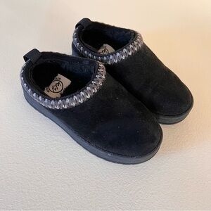 white mountain kids slip-ons